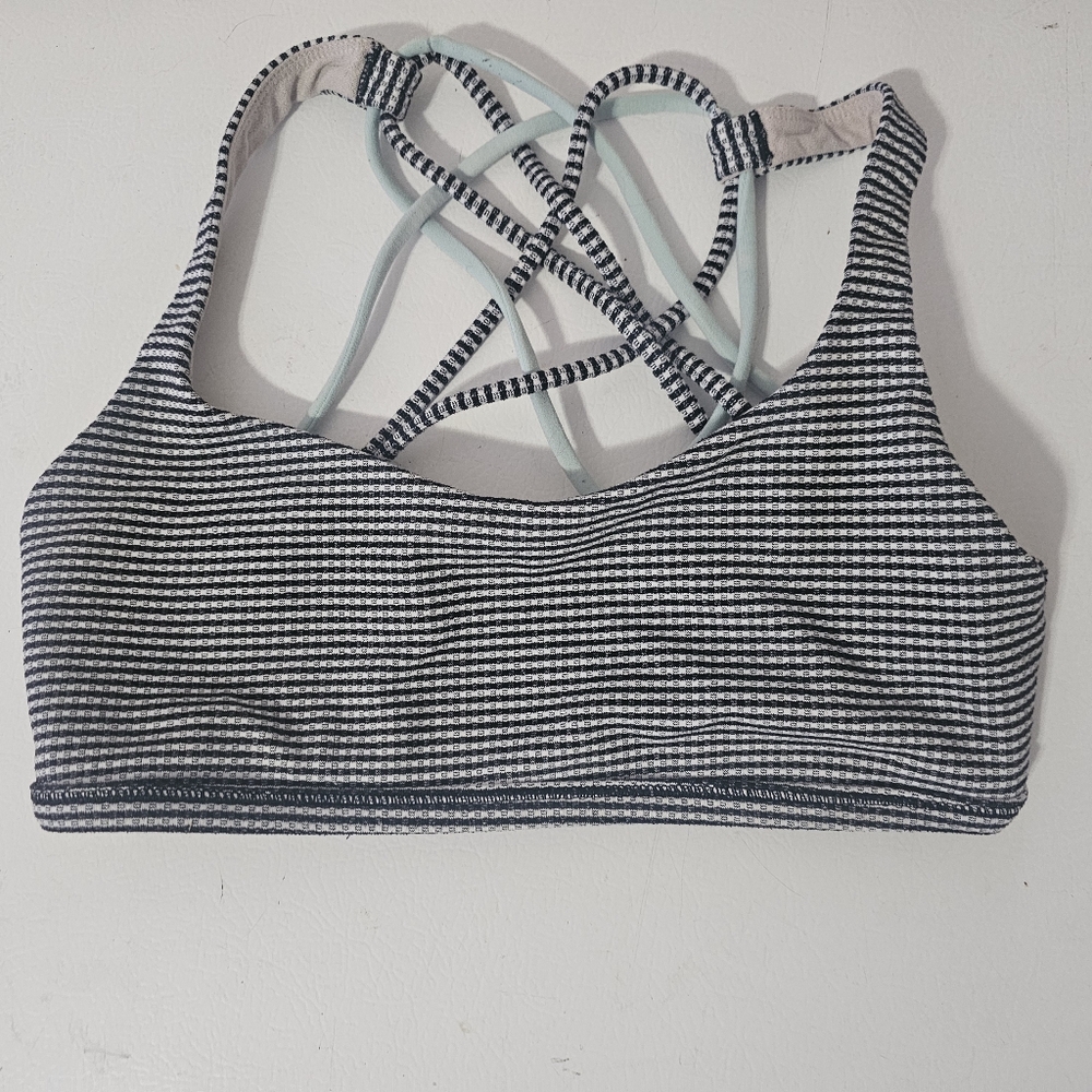Lululemon Striped Black and White Women's Sports Bra Size 6